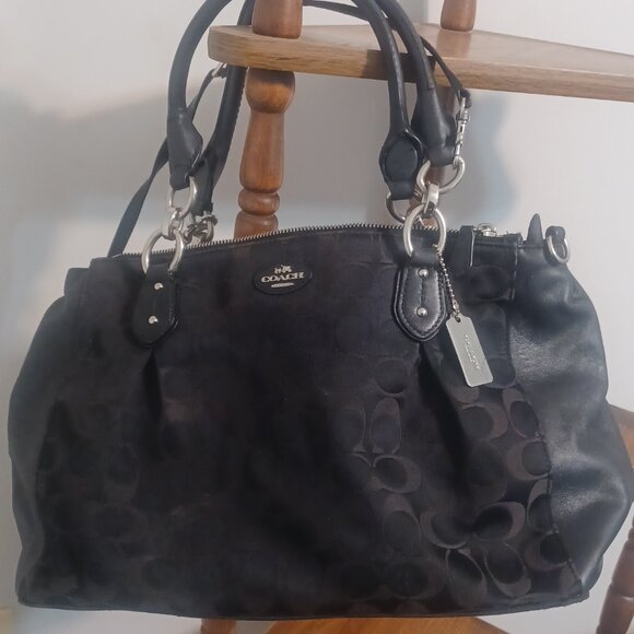 Coach pocket book - Picture 2 of 3